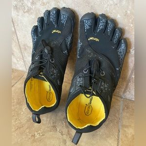 Vibram V-Trek Women's Trail Shoe